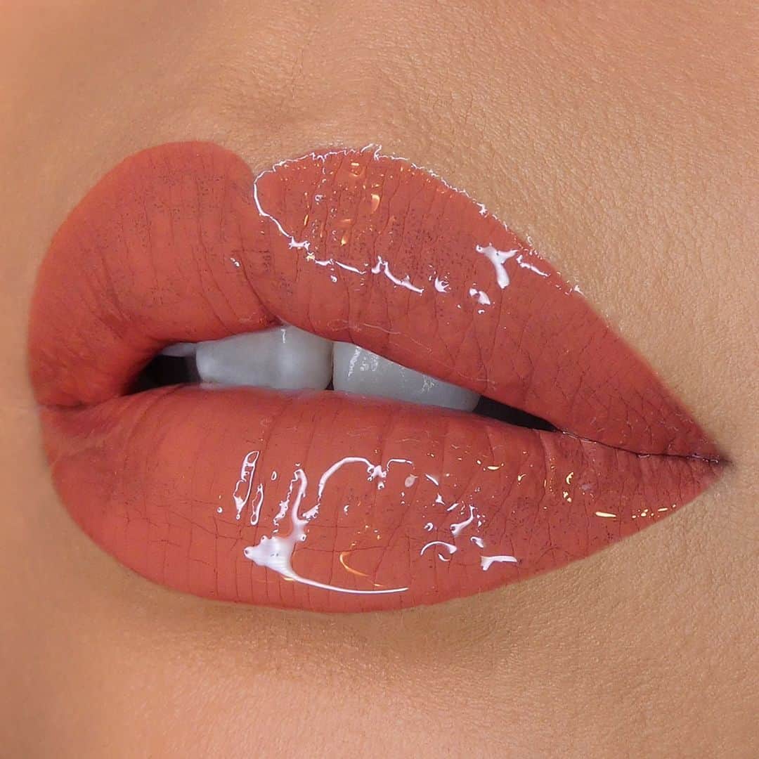 NYX Cosmeticsさんのインスタグラム写真 - (NYX CosmeticsInstagram)「The only nudes we want are gloss ✨ @chassydimitra swipes on our new Shine Loud High Shine Lip Color in 'Ambition Statement' for this ultra glossy moment 💋 Snag this transfer-proof lippie in the limited edition 'Sweet Nothings' lip kit from the #nyxcosmetics x @princessnokia collection 💄 Available at nyxcosmetics.com & @ultabeauty • #shineloud #biglipstickenergy #nyxcosmetics #nyxprofessionalmakeup #crueltyfreebeauty」2月1日 9時58分 - nyxcosmetics