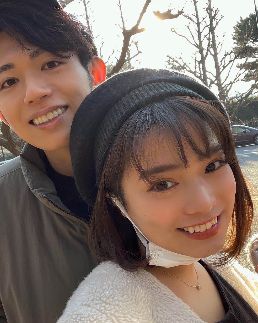 片山良平のインスタグラム：「2人揃っての休みは本当に久々♪ 2時間くらいしか合わせられなかったけど大事なのは長さじゃなくて濃さ😊  #なんでもそうでしょ #美容師の休日」
