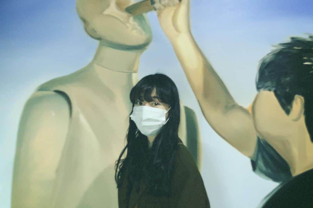 soy kimのインスタグラム：「geunhwang    #존버는시대정신이다」