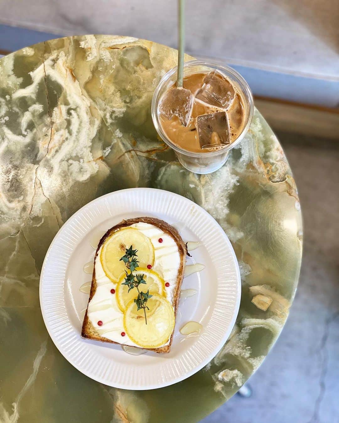 三井菜那のグルメインスタ