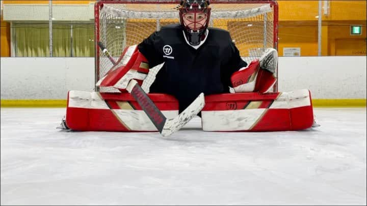 藤本那菜のインスタグラム：「How about my routine💁🏻‍♀️🥅  #readyforgame #goalie #warmup #skate #stretching #february☃️」