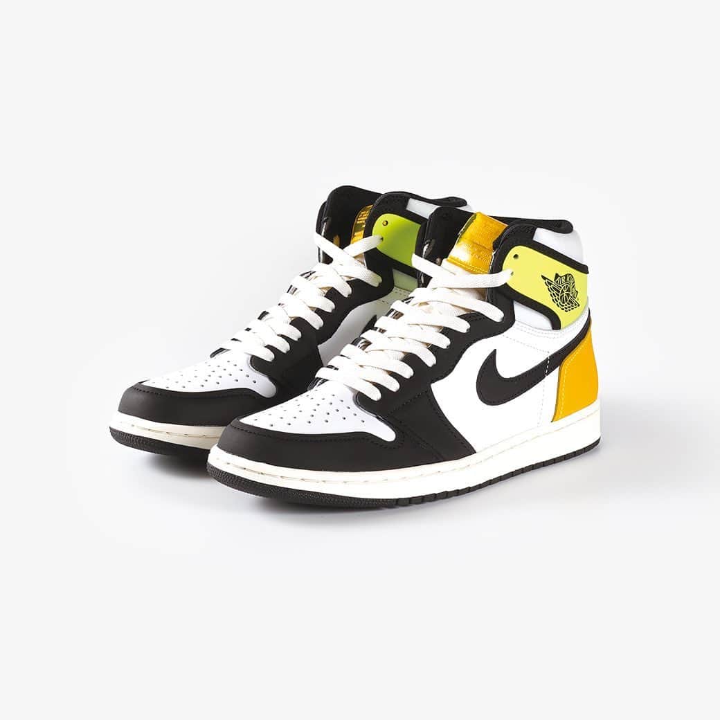 KICKS LAB. [ Tokyo/Japan ]のインスタグラム：「NIKE l "AIR JORDAN 1 RETRO HIGH OG" White/Volt/University Gold l Available in Store and Online Store. #KICKSLAB #キックスラボ」