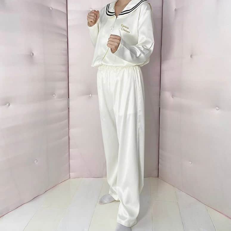 双木昭夫のインスタグラム：「「なまいきセーラー服」のルームウェアもあります💖」