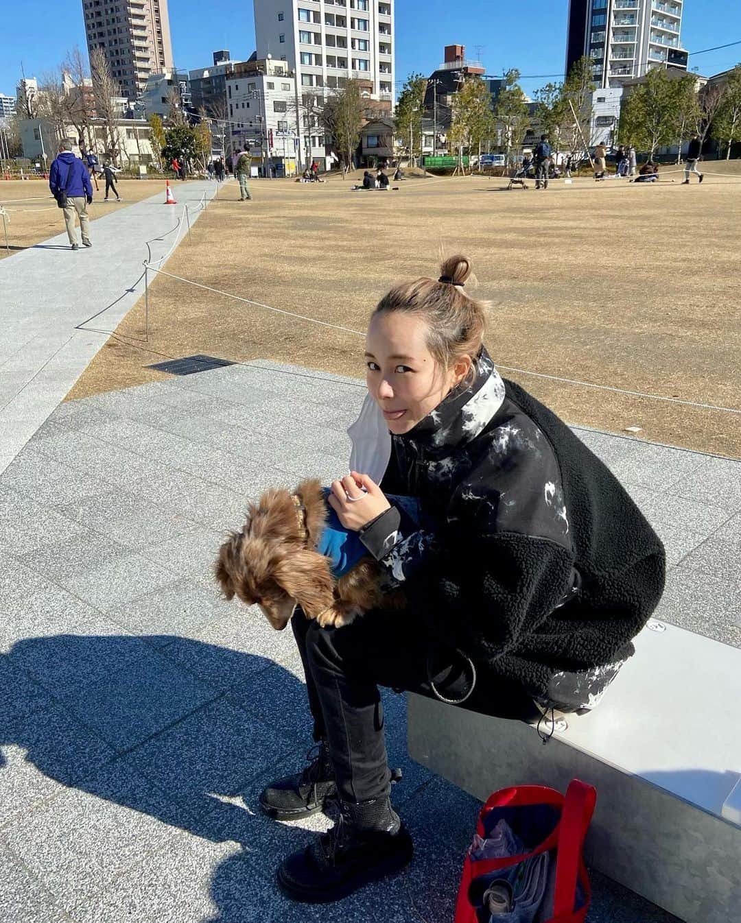 佐藤ミケーラ倭子さんのインスタグラム写真 - (佐藤ミケーラ倭子Instagram)「🐶🥤」2月1日 20時59分 - michaela_sato