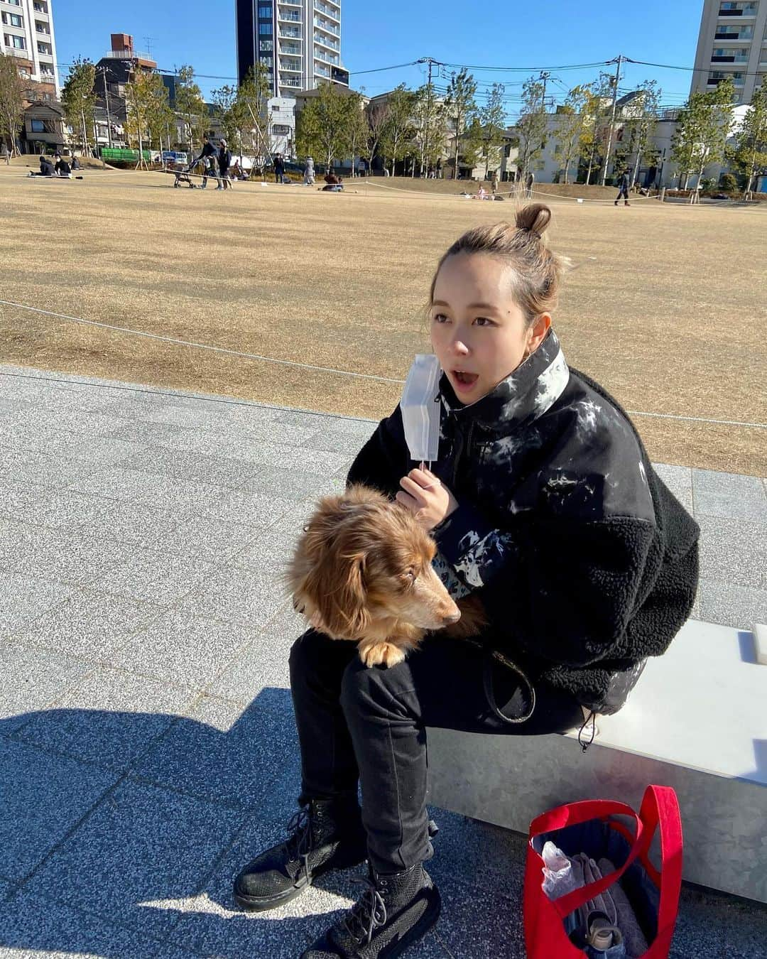 佐藤ミケーラ倭子さんのインスタグラム写真 - (佐藤ミケーラ倭子Instagram)「🐶🥤」2月1日 20時59分 - michaela_sato