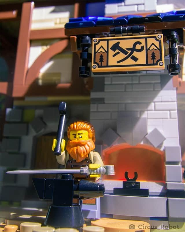 LEGOさんのインスタグラム写真 - (LEGOInstagram)「A new classic, forged by the fans. The LEGO Ideas Medieval Blacksmith is available now.  📸 @circus_robot and @fourbrickstall from @brickcentral」2月1日 21時00分 - lego