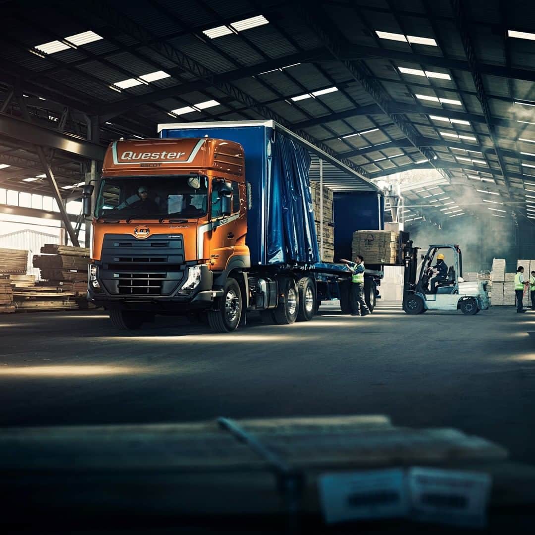 ＵＤトラックスさんのインスタグラム写真 - (ＵＤトラックスInstagram)「Driver shortage has been an issue in the trucking industry for several years. Attracting and retaining driving talent is a tough task. New Quester features a spacious cab with a more pleasant and comfortable working environment. And with ESCOT onboard, a more efficient drive is the result. New Quester is a truck your drivers will be proud of. . ドライバー不足解消に向けて、新興国市場向けとしては初めて電子制御式トランスミッションESCOTを全車に搭載。高い操作性と快適な居住性を両立しました。新型クエスターは、ドライバーが運転することを誇りに思うトラックです。 .  #UDTrucks #UD #Trucks #HDT #Quester #TruckOfTheWeek」2月1日 21時16分 - udtrucksjp