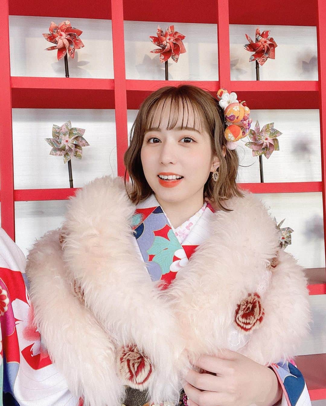 前田美里のインスタグラム：「2月もよろしくお願いします。🎀 . (2月は誕生日…) . #浅草 #着物 #振袖 #撮影会 #ショート #ボブ  #被写体 #ノスタルジック #写真好きな人と繋がりたい #film #写真 #ファインダー越しの私の世界 #櫻坂46 #日向坂46 #アイドル #ヲタク #photo #フォロワー募集中 #idol #kimono #japanesegirl #fashion #japan #asakusa #follow #followme #좋아요 #팔로우미 #팔로미 #오오티디」