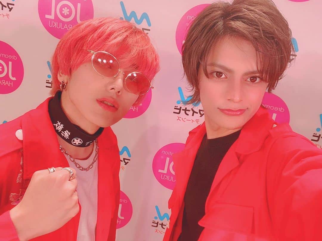 SHALFのインスタグラム：「🤗✨」