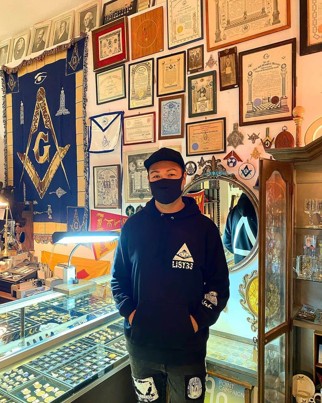 DAISHI DANCEさんのインスタグラム写真 - (DAISHI DANCEInstagram)「₆⁶₆‬ M㊙︎ #TOKYO #東京 #FREEMASON #フリーメイソン  #LIST33 #オンライン秘密結社 △」2月1日 21時21分 - daishidance666