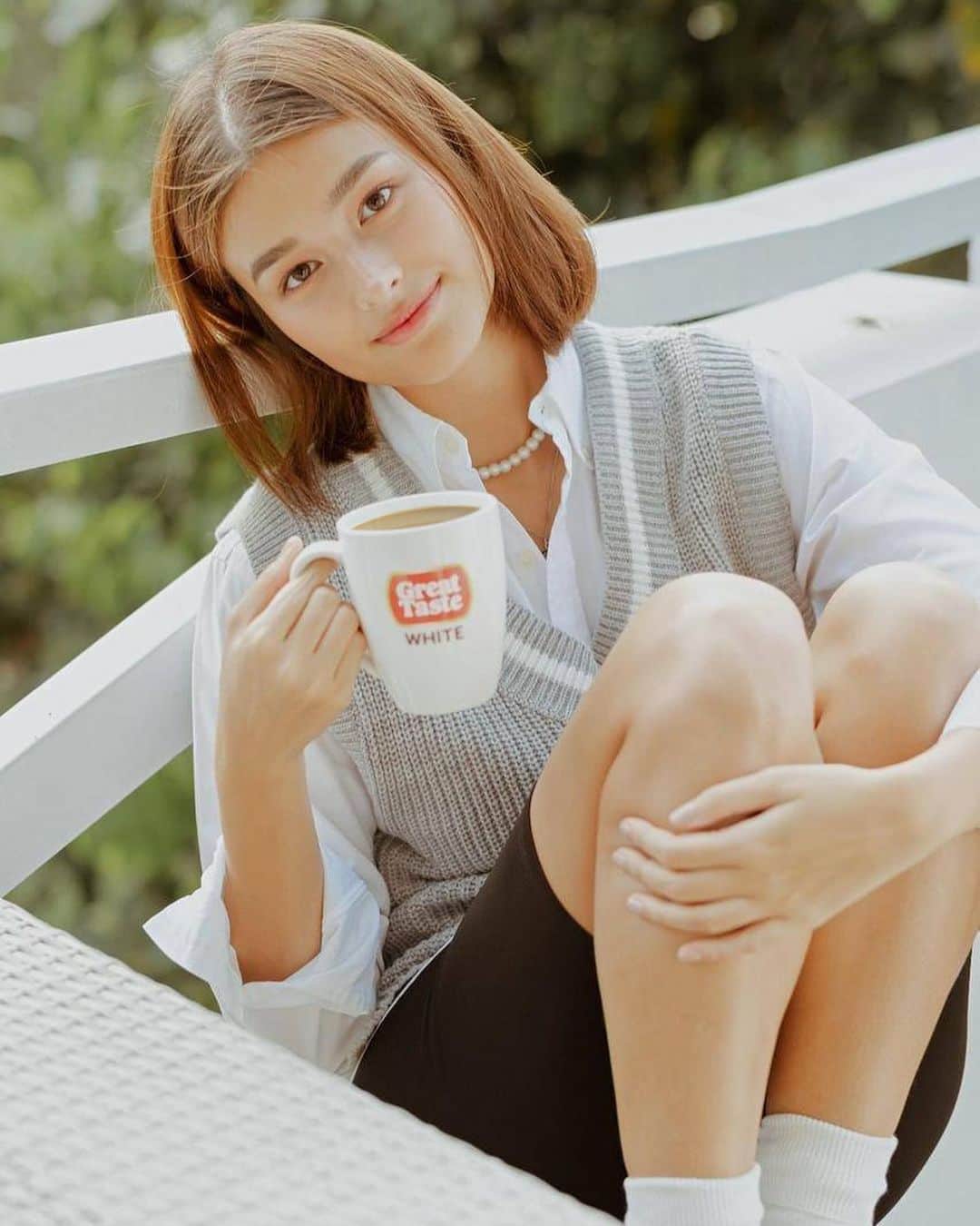 リザ・ソベラーノさんのインスタグラム写真 - (リザ・ソベラーノInstagram)「Excited for the first day of a new month! 🧡 Getting that tamang simula with my cup of Smooth and Creamy Great Taste White - para ganado to face the day ☕️ #GanadoWithGreatTasteWhite   Check my latest story to watch the newest Great Taste White TVC!」2月1日 13時15分 - lizasoberano