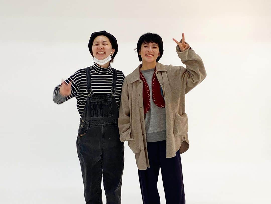 桃生亜希子さんのインスタグラム写真 - (桃生亜希子Instagram)「今日は、撮影。 カメラマンのNina @photoby217 ちゃんと。 　愛いっぱいで、和やかな楽しい時間でした。 　会えてよかった。 　ありがとう🌞  #aw　#photoshoot」2月1日 13時47分 - pinokosugar