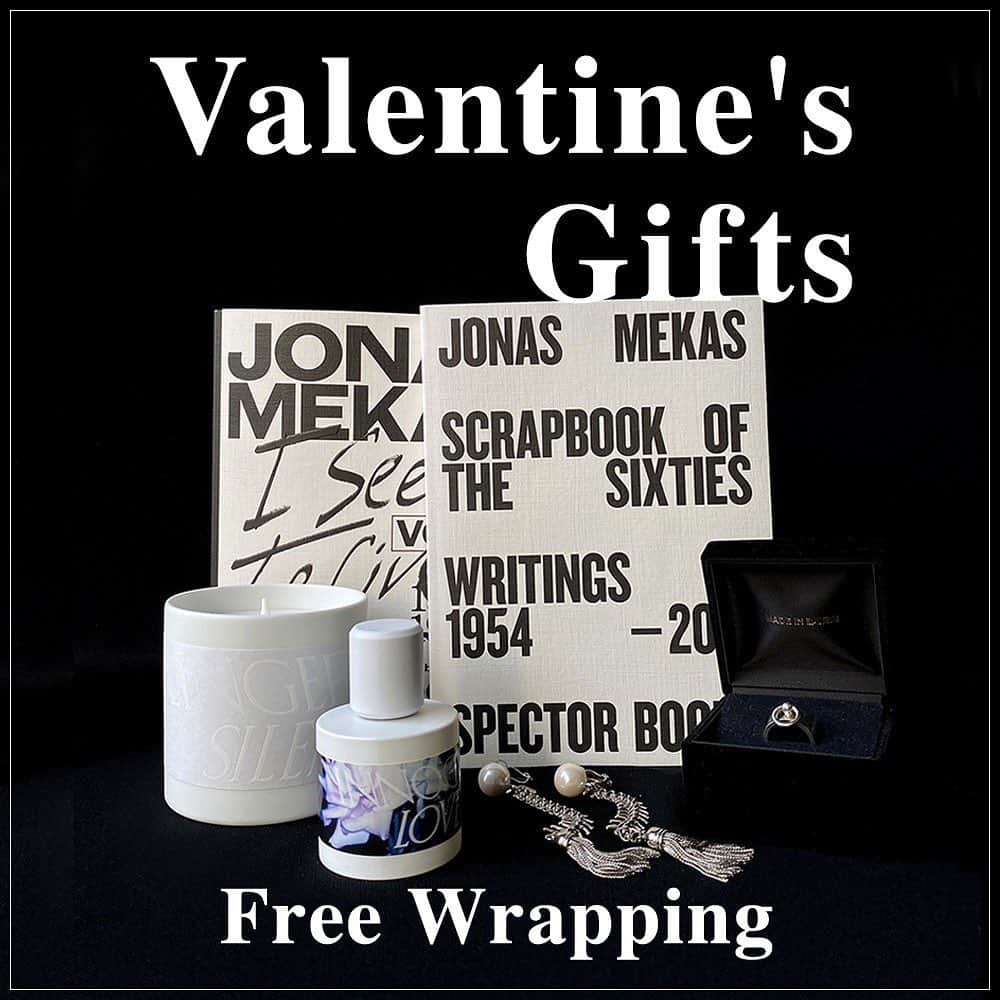 Sisterさんのインスタグラム写真 - (SisterInstagram)「⚪️Valentine’s Gift⚪️  We can free wrapping at Valentine’s Gift Campaign.(~2/14)  2/14までの期間中、通常200円のギフトラッピングが無料にてご利用いただけます。   #sister_tokyo」2月1日 13時53分 - sister_tokyo