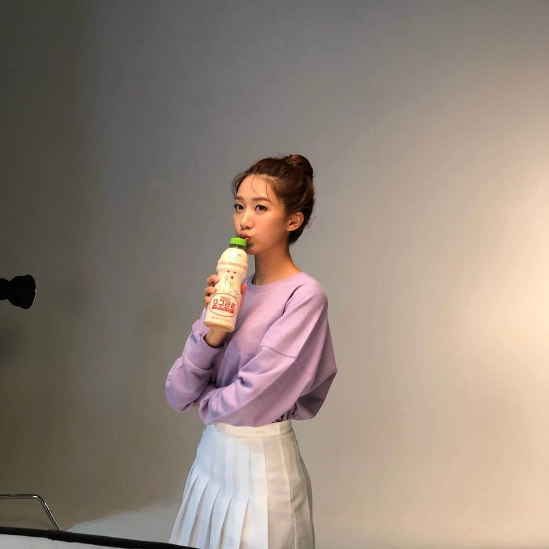 イ・ミンジさんのインスタグラム写真 - (イ・ミンジInstagram)「#패밀리요구르트 마시면서 힘차게 2월 시작💜」2月1日 15時06分 - mandyminzy