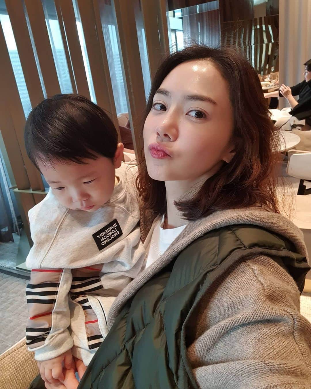 ユ・ハナさんのインスタグラム写真 - (ユ・ハナInstagram)「동글이랑 망고랑 ❤」2月1日 15時06分 - hahana111