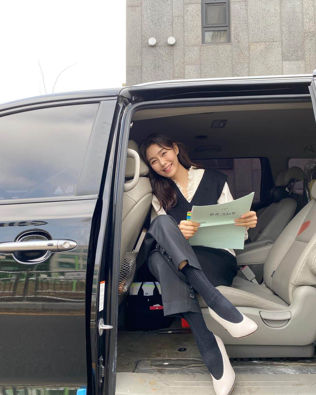 パク・タミのインスタグラム：「- 열심히 찍고 있어요~~~ ❤️」