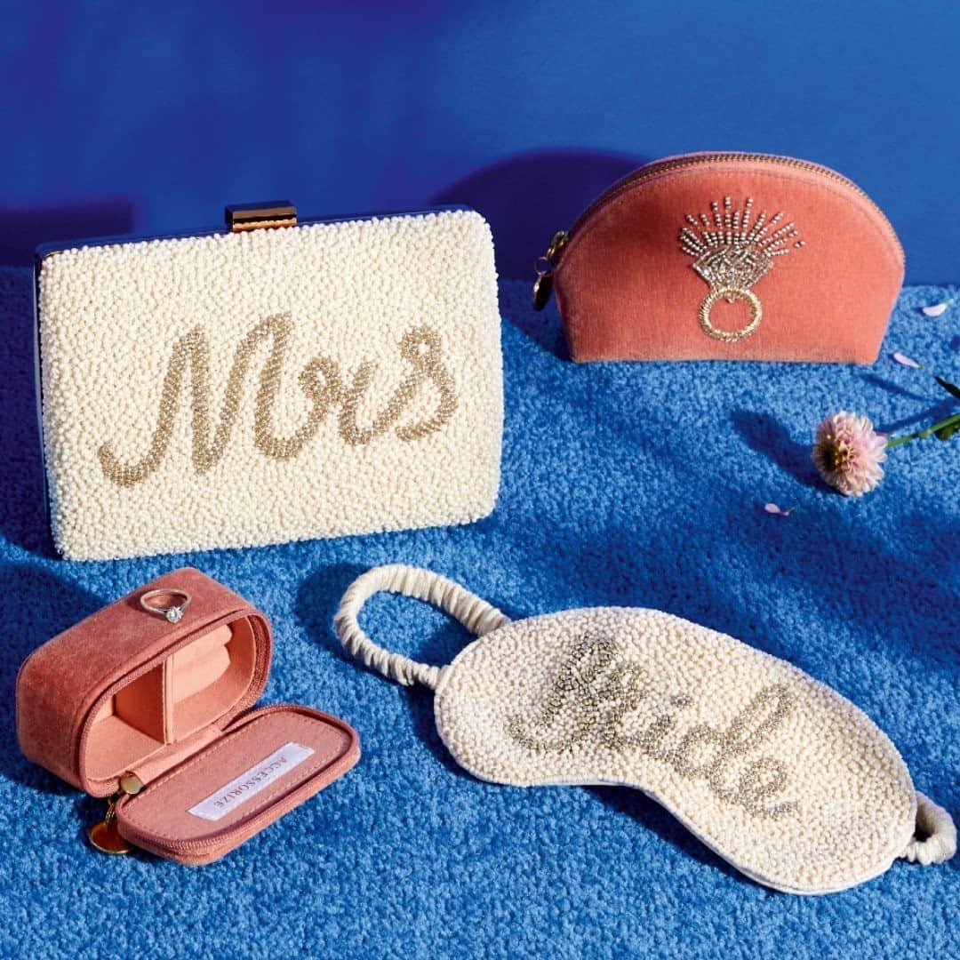 アクセサライズのインスタグラム：「I do, love you 💍 Tag your gorgeous brides-to-be   Tap the link in our bio to shop #Accessorize」