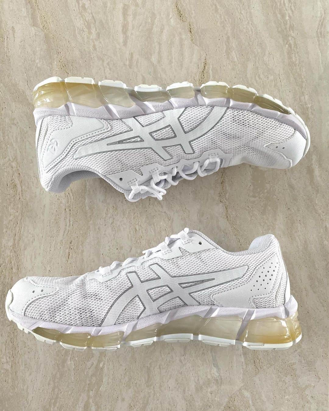 STYLERUNNERさんのインスタグラム写真 - (STYLERUNNERInstagram)「Striking the perfect balance between style and performance, the ASICS Gel-Quantum 360 6 will instantly elevate your sneaker game. 🤍🤍🤍 #stylerunner #sneakers #asics」2月1日 15時57分 - stylerunner