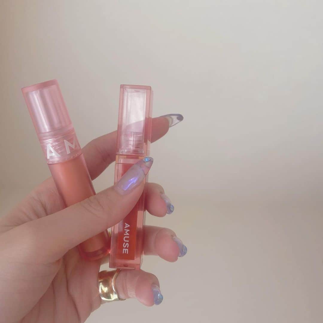 梅村実帆のインスタグラム：「@amuse 👄 気になってたコスメ リップとチーク買ってみたけど、ちょーいい🤍」
