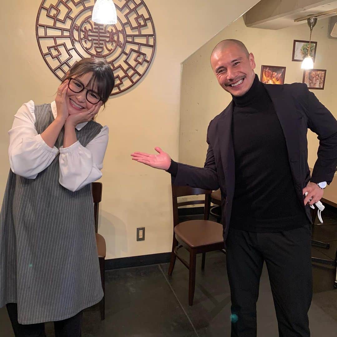 ギャル曽根のインスタグラム：「近藤岳登さんと🥰❣️ 凄く楽しい現場でした😳✨✨✨ 岳登さん面白くて優しかったなぁ。😂✨✨ #写真の時だけマスクをはずしてパシャリ。 #ありがとうございました✨✨✨」