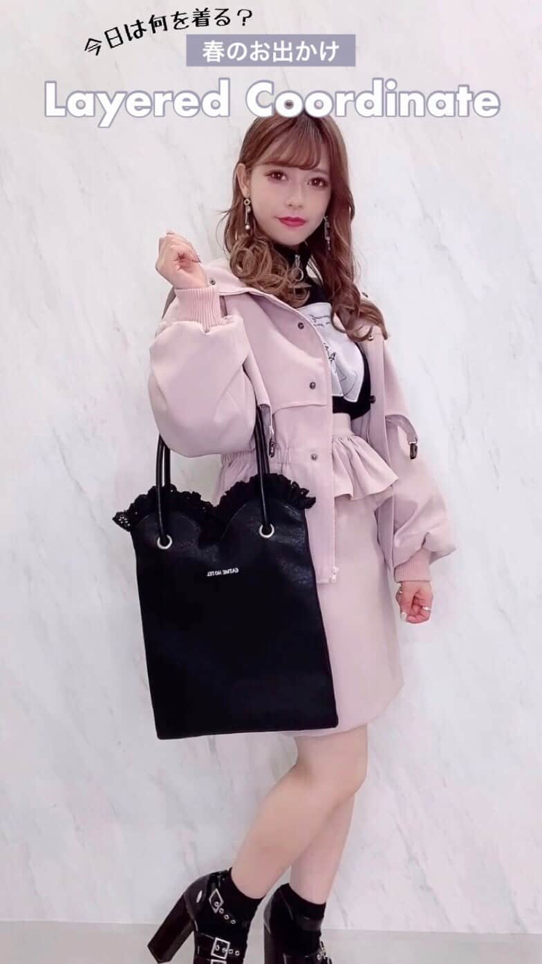 EATMEのインスタグラム：「2.1 update... #EATME #FEBRUARY  #NEW #ITEM . TOP画面のURLからEATME WEB  STOREをCHECK▶︎▶︎▶︎ @eatme_japan .  🌹ガーターデザインブルゾン ¥14,000(＋tax) PNK.BLK.MIX ☑︎FREE ※2.2発売予定 . 🌹リングジップネックスウェットトップ ¥8,150(＋tax) BLK.GRY.PNK ☑︎FREE ※2月発売予定 . 🌹ペプラムスカート ¥9,000(＋tax) PNK.BLK.MIX ☑︎S/M ※2月発売予定 . #EATME_CODE #eatmejapan #イートミー」