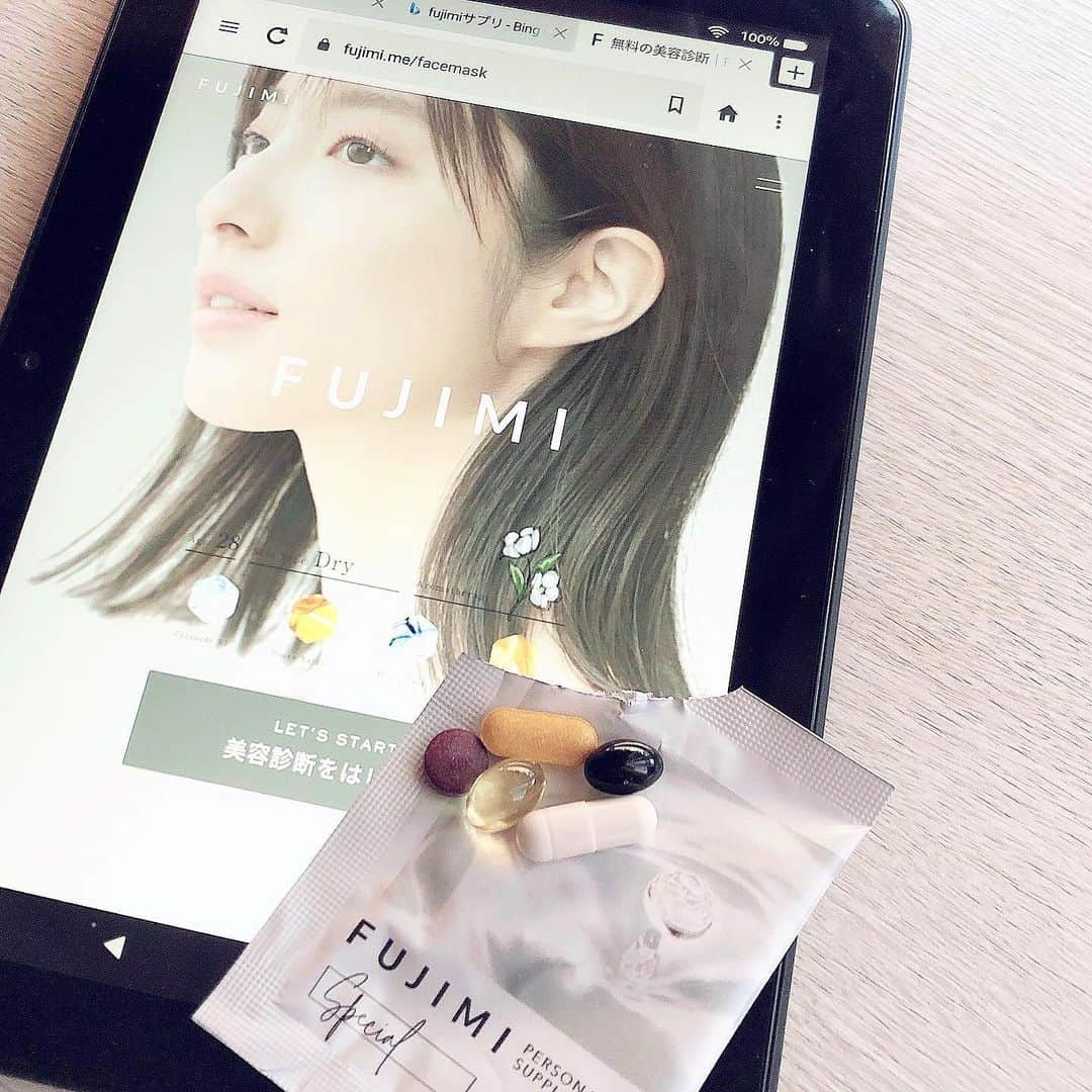 細田海友さんのインスタグラム写真 - (細田海友Instagram)「#FUJIMI 気になってた　@fujimi_official サプリ始めます🧖🏻‍♀️ たった3分の美容診断で11種類のサプリの中から 私に合った5種類を選んでくれるの💓 ありそうでなかったパーソナライズサプリ✨ 正直今までは自分に何が合うのかが はっきりとわからないで美容と健康の為に サプリは飲んでたけど… これからはきちんと把握して 飲み続けられるのが嬉しい🥺💗 この季節マスクで乾燥しがちだから 内側からのケアも怠らずに していけたらなと思います✨ また続けてみての感想も教えるね〜〜〜🥰 ﻿#PR#FUJIMI#美容#パーソナライズサプリ#パーソナライズマスク#me#beauty#beautycare#photooftheday #instadaily#instagood#bestoftheday#photography#like4like#followfollowme#tagsforlike#photo#japanese#japan#tokyo#fashion#liketolike#photospot#likesback#likeme#팔로마#좋다#일본##데일리」2月1日 16時43分 - miyuu_bigbaby