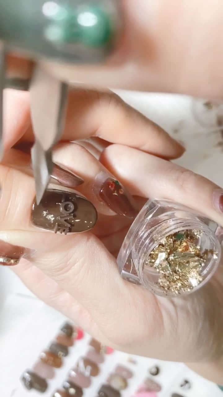 なかやまちえこのインスタグラム：「PREGEL・Betty gel・きまぐれキャット・PREANFA・PREXY商品は、⠀ ネイリストの方は↓ ⠀ プリモール @nail_premall ⠀ http://gelnailshop.com/ ⠀ ⠀ キャンディポケット @candypocket_official ⠀ http://www.beautysupport.jp/sm/script_main/shoptop.php ⠀ ⠀ セルフの方は↓ ⠀ ジョイアート @joyartofficial ⠀ http://joyart.biz/ ⠀ ⠀ にて購入頂けます☺️⠀⠀ ⠀ #nail #nails #nailart #ネイル #美甲 #ネイルアート  #japanesenailart #manucure #japanesenails #manicurist #gelnails #أظافر #네일아트 #미용 #vẽmóng #ngườiđẹp  #เพ้นท์เล็บ #искусствоногтя #artedeuñas #เพ้นท์เล็บเจล #ジェルネイルデザイン #ネイルデザイン #senikuku #nagelkunst #valentinenails #バレンタインネイル #バレンタイン #valentine #ワッフル #waffle @pregelofficial @bettygel_official @kimagure_cat_whim @prexyofficial」