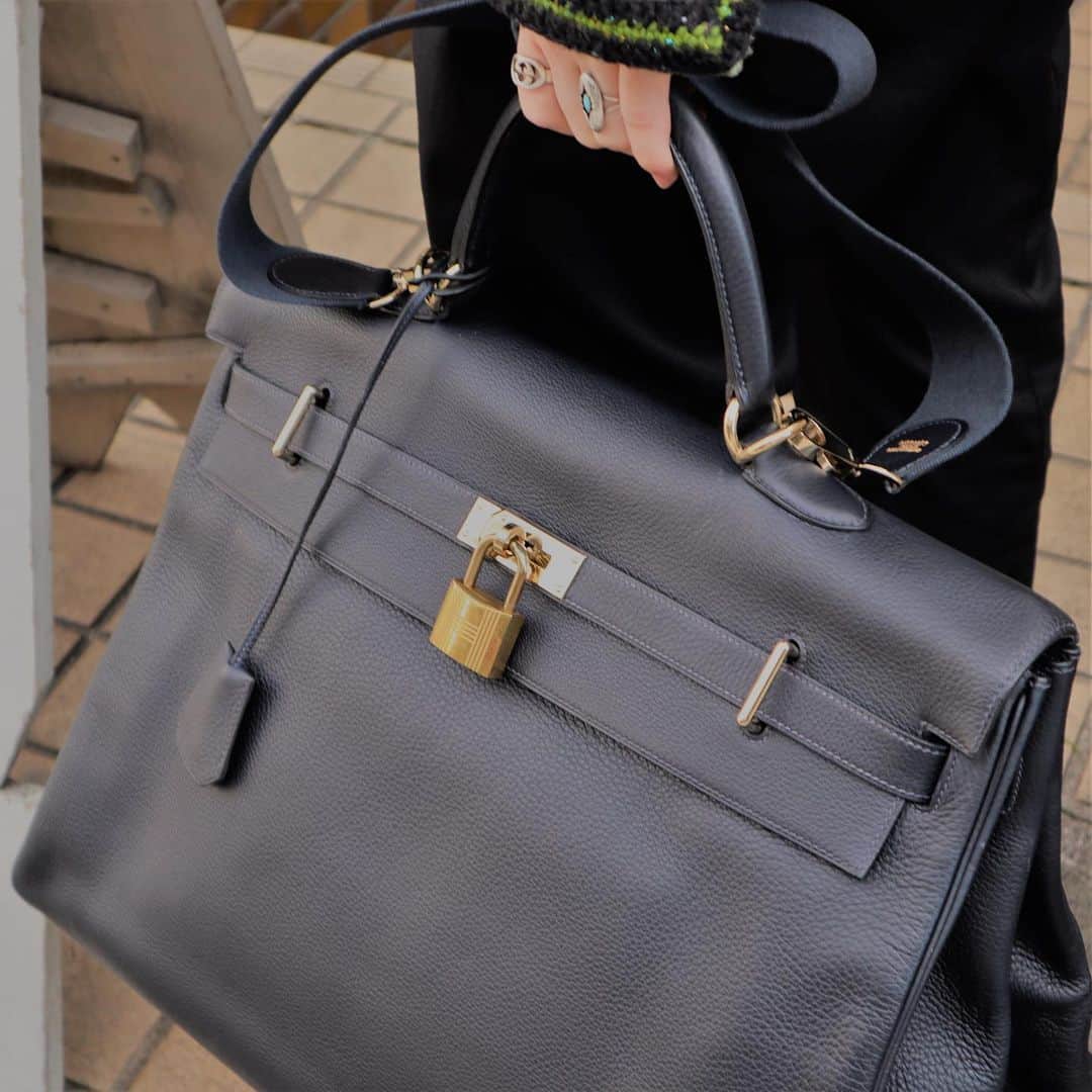 Vintage Brand Boutique AMOREのインスタグラム