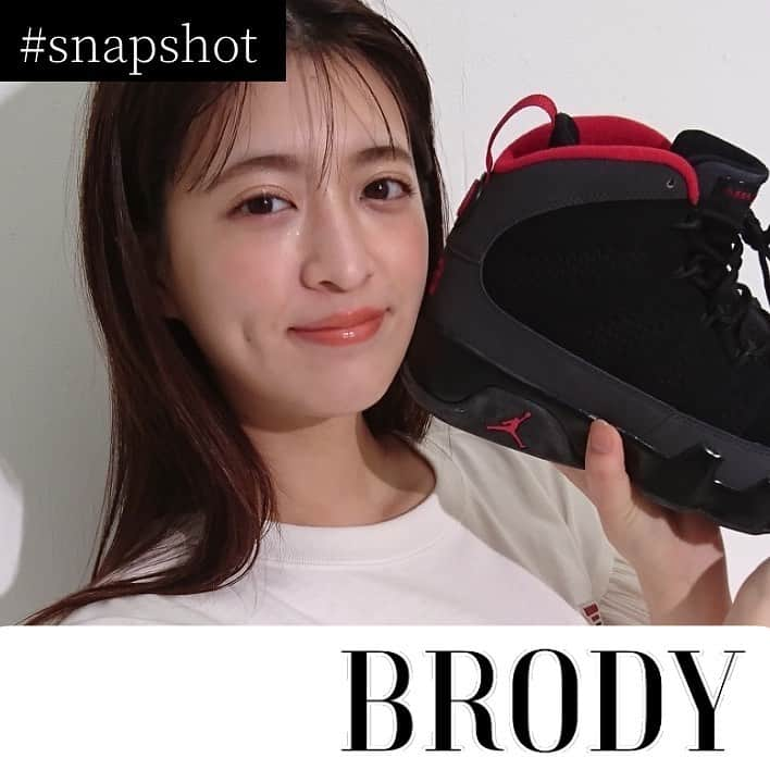 BRODY（ブロディ）さんのインスタグラム写真 - (BRODY（ブロディ）Instagram)「【Instagram限定オフショット】  #乃木坂46　3期生特集の #BRODY 2月号より 本日は #吉田綾乃クリスティー さんのオフショットをお届け！  12人全員のグラビア& 17000字の超ロングドキュメントの全42ページ。  電子版も配信中！ ぜひご覧ください👟♥️  .  〰〰〰〰〰〰〰〰〰 #吉田綾乃クリスティー #brody  #吉田綾乃クリスティー推し #吉田綾乃クリスティー好きな人と繋がりたい  #あやてぃー #あやてぃー推し #あやてぃー推しと繋がりたい  #乃木坂46好きな人と繋がりたい  #推し #のぎざか46 #吉田綾乃クリスティー推しと繋がりたい  #乃木坂46好きな人と仲良くなりたい #アイドル」2月1日 17時36分 - brody_magazine