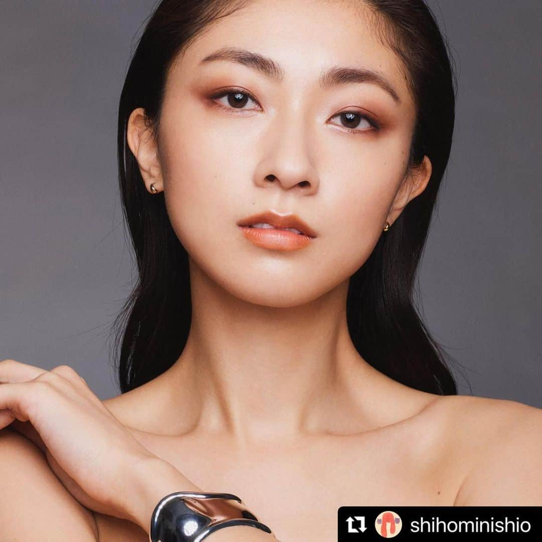 熊井友理奈さんのインスタグラム写真 - (熊井友理奈Instagram)「_  🤍  #Repost @shihominishio with @make_repost ・・・ #makeup for @kumai_yurina #熊井友理奈  #using @shiro_japan   #beautyportrait #shooting @focusstudiotokyo #photo @kentarominami_ #beauty #model #yurinakumai」2月1日 17時42分 - kumai_yurina