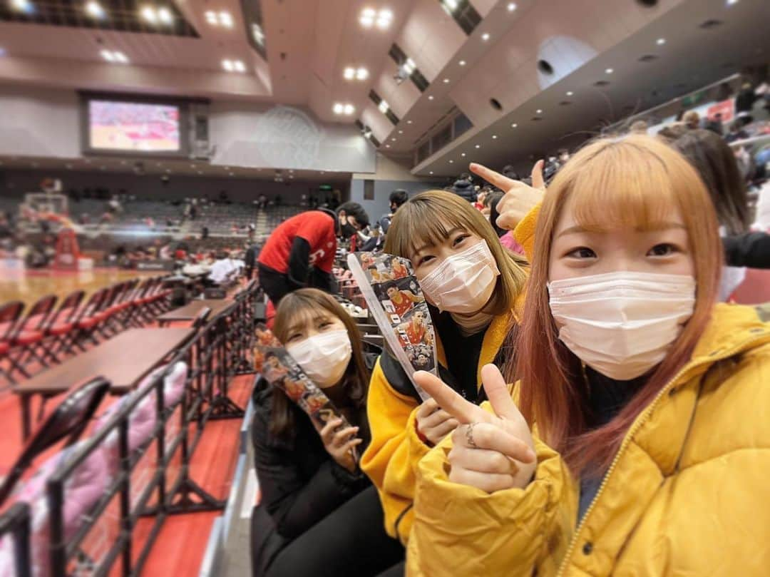 東京スポーツ・レクリエーション専門学校さんのインスタグラム写真 - (東京スポーツ・レクリエーション専門学校Instagram)「〜オープンキャンパス〜﻿ ﻿ なんと！B.LEAGUEの千葉ジェッツふなばし﻿ 試合観戦ツアーを開催しました⛹️‍♂️❗﻿ ﻿ 参加者からも満足の声を頂けました☺️﻿ ﻿ TSRではスペシャルなイベントをこれからも﻿ 開催していくのでホームページを常にチェック﻿ しておいてくださいね👀✨﻿ ﻿ ホームページはプロフィールのURLから﻿ 飛べます🐓﻿ ﻿ #バスケ #Bリーグ #bleague﻿ #試合観戦 #プロバスケ﻿ #オープンキャンパス﻿ #船橋アリーナ﻿ #⛹️‍♂️ ﻿ #🏀﻿」2月1日 18時04分 - jikeitsr