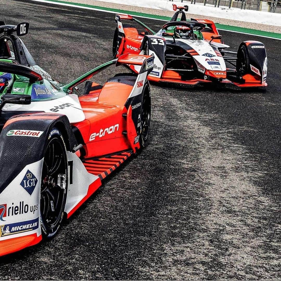 ルーカス・ディ・グラッシさんのインスタグラム写真 - (ルーカス・ディ・グラッシInstagram)「•2021 FIA Formula E World Championship•  Join us in the most exciting fully electric motorsport. @AudiSport team with @ForcePoint & @Boss   #FIAFormulaE #FormulaE #Electric #ElectricVehicle #Racing #Motorsport #futureiselectric #AudiSport #Audi #etron #RSetronGT #Forcepoint #AudiBrasil #Boss #Enerzee #ZeroSummit #Technology #DiGrassi #LucasDiGrassi #Automobilismo #ElectricCar #EV #BellHelmets」2月1日 18時26分 - lucasdigrassi