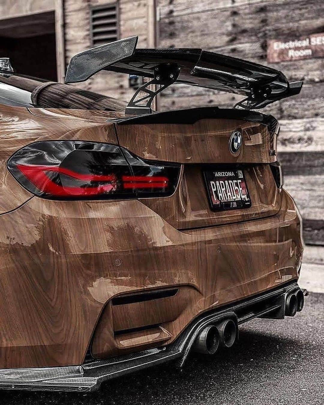 Kik:SoLeimanRTさんのインスタグラム写真 - (Kik:SoLeimanRTInstagram)「wooden BMW? Done by @wuuden # @kleaperm3 @yasinparadise  #bmwM4 #bmwm3 #m4 #m3 #mperformance」2月1日 18時33分 - carinstagram