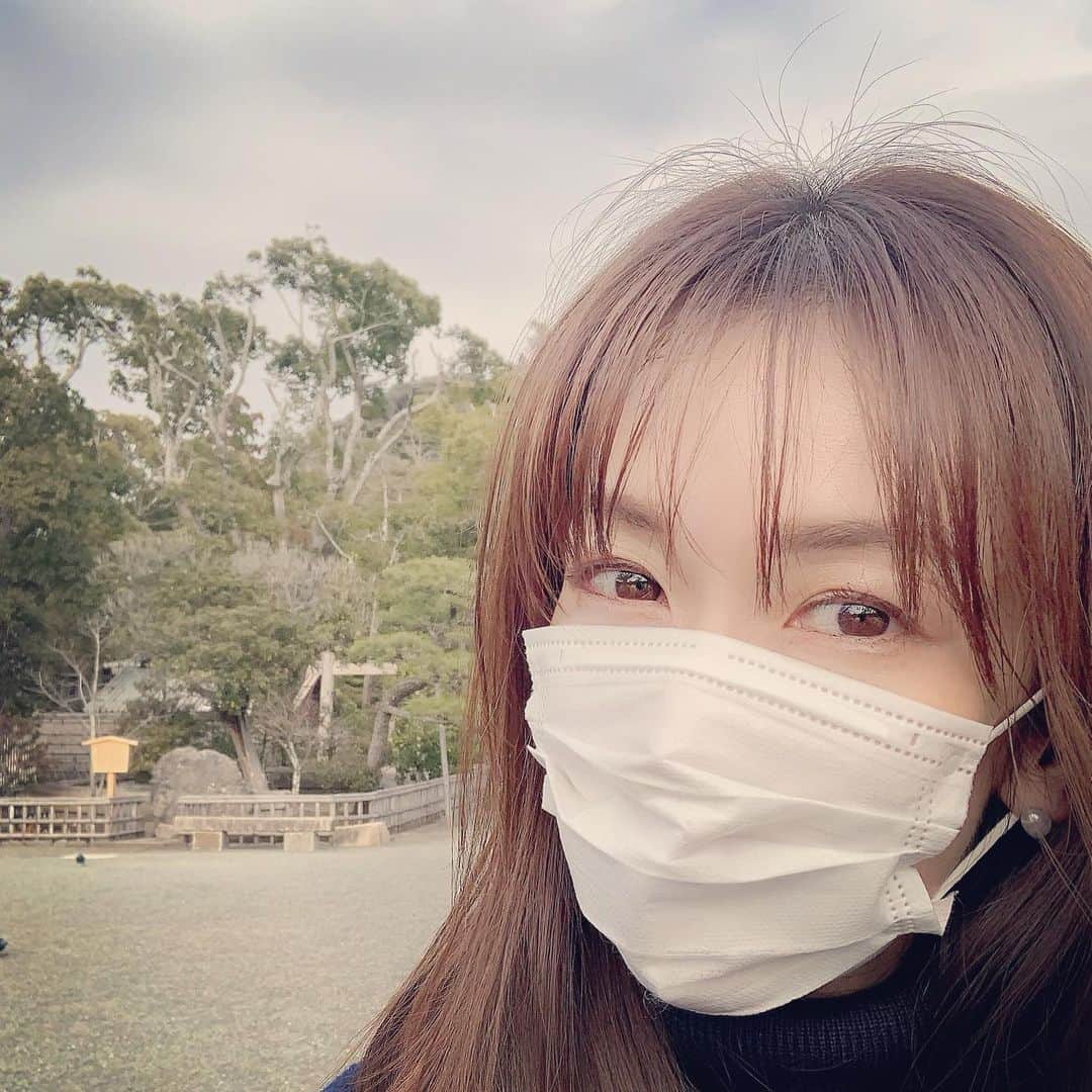大河内奈々子のインスタグラム：「・ ・ 慌ただしく　1月が終わり　2月へ😊 新しいこと　私の想い　また一つ　経験して　学びました‼️  そして、、、 負傷していた　肋骨も良くなりホッとしています😅 皆さん　ご心配おかけしました🥺 温かいお気遣いをありがとうございました🧡  #もう怪我はしたくない #笑えなくて辛かった #この1年で学んだこと #会いたい人に会える日 が待ち遠しい」