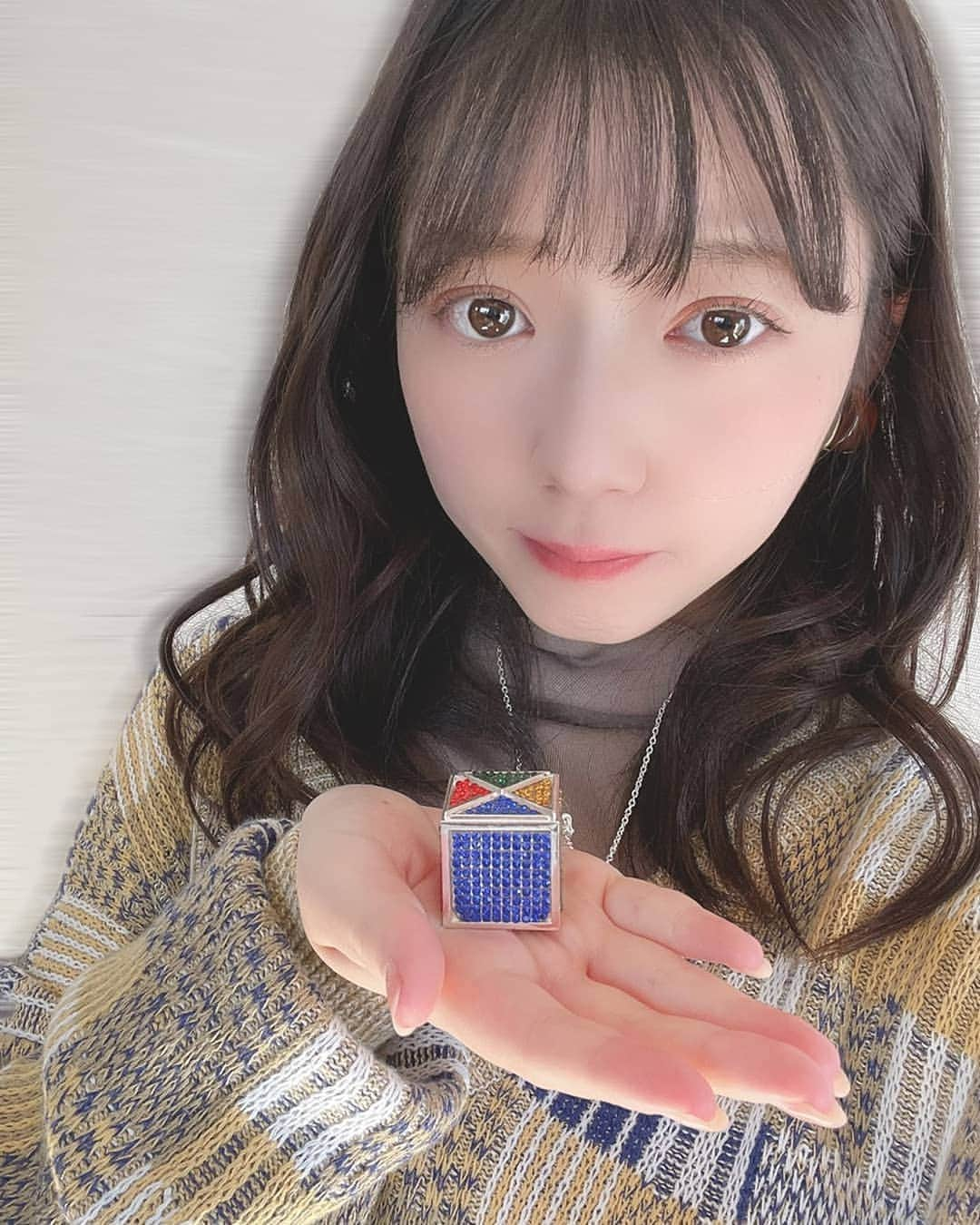 つばきファクトリーさんのインスタグラム写真 - (つばきファクトリーInstagram)「. キュ、キューブ？？！💎💎🌟  😆😆😆  #tsubaki_factory #山岸理子 #UFOキャッチャーで #何回もチャレンジしました  #多分10回ほど #GETできて #嬉しかったです」2月1日 18時35分 - tsubakifactory_official