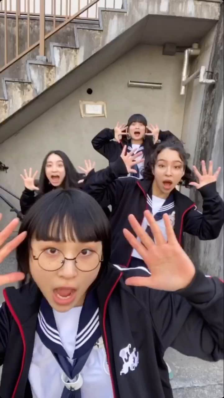 新しい学校のリーダーズのインスタグラム