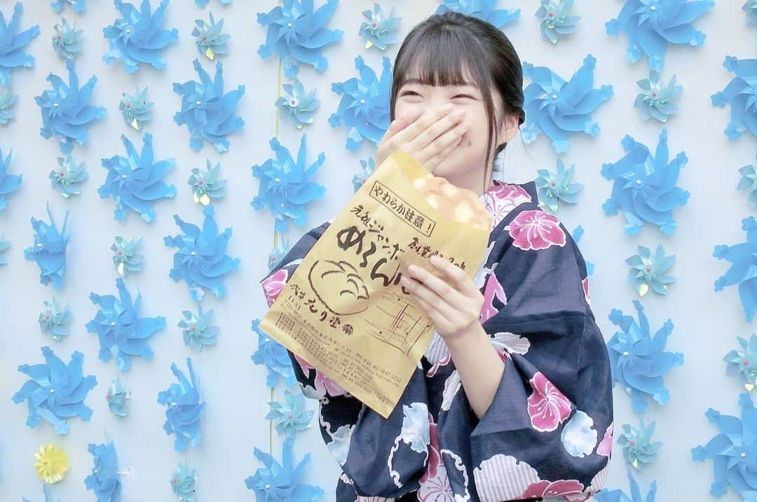 山下彩耶のインスタグラム：「メロンパン🥯  写真展がいよいよ明日から 始まります！！  在廊イベントは明後日！ 彩耶はそこで始めてみるから 楽しみだな〜〜 👶🏻 ・ ・ #夢アド #山下彩耶 #写真展  #着物 #和服 #浅草」