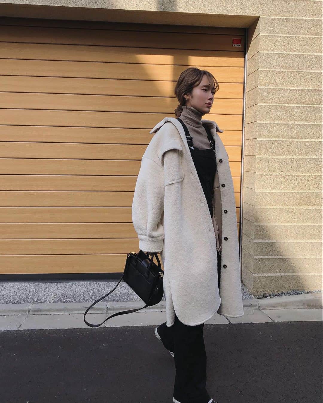 島居玲子のインスタグラム：「🐏🤎  #hm #uniqlo #editforlulu #chanel」