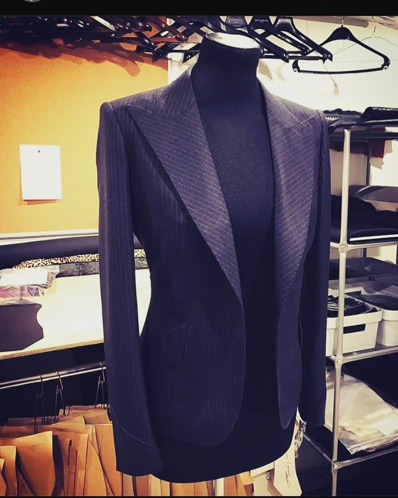 サー トム ベイカーのインスタグラム：「Simple , classy bespoke ladies jacket we produced a while ago. A slightly different discipline to menswear required ,  tho overall a very similar  procedure in terms of production .」