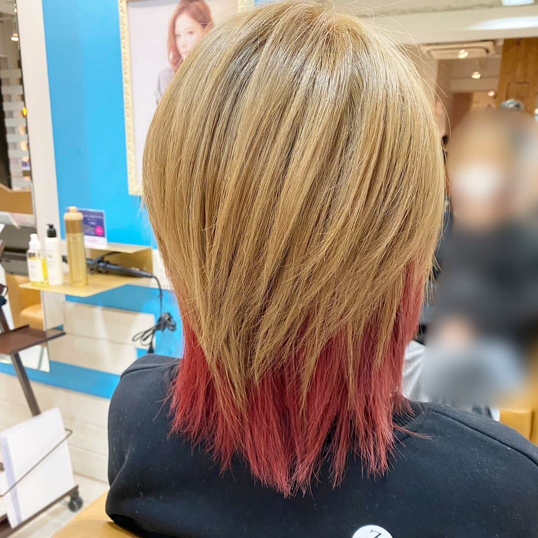 MII MAMAのインスタグラム：「. . . にゅーへあがごっつええ感じ♥️ ------------------------------------------ 🔎White Style mi mama 良かったらチャンネル登録お願いします🙇🏽‍♀️ #YouTube#ユーチューバー#主婦ユーチューバー#MIIMAMA##チャンネル登録お願いします#2児ママ#年子ママ#ホワイトインテリア#モノトーンインテリア#シンプルな暮らし#収納#ホワイト収納#イチナナ#イチナナライバー#専属ライバー#主婦ライバー」