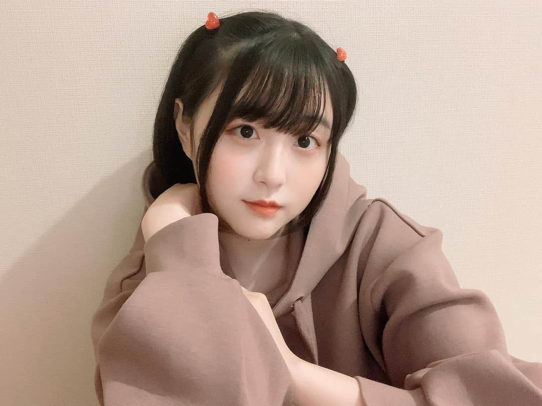 市村愛里さんのインスタグラム写真 - (市村愛里Instagram)「チョコ気分の日です。🍫❤︎」2月1日 19時44分 - airi_hkt48