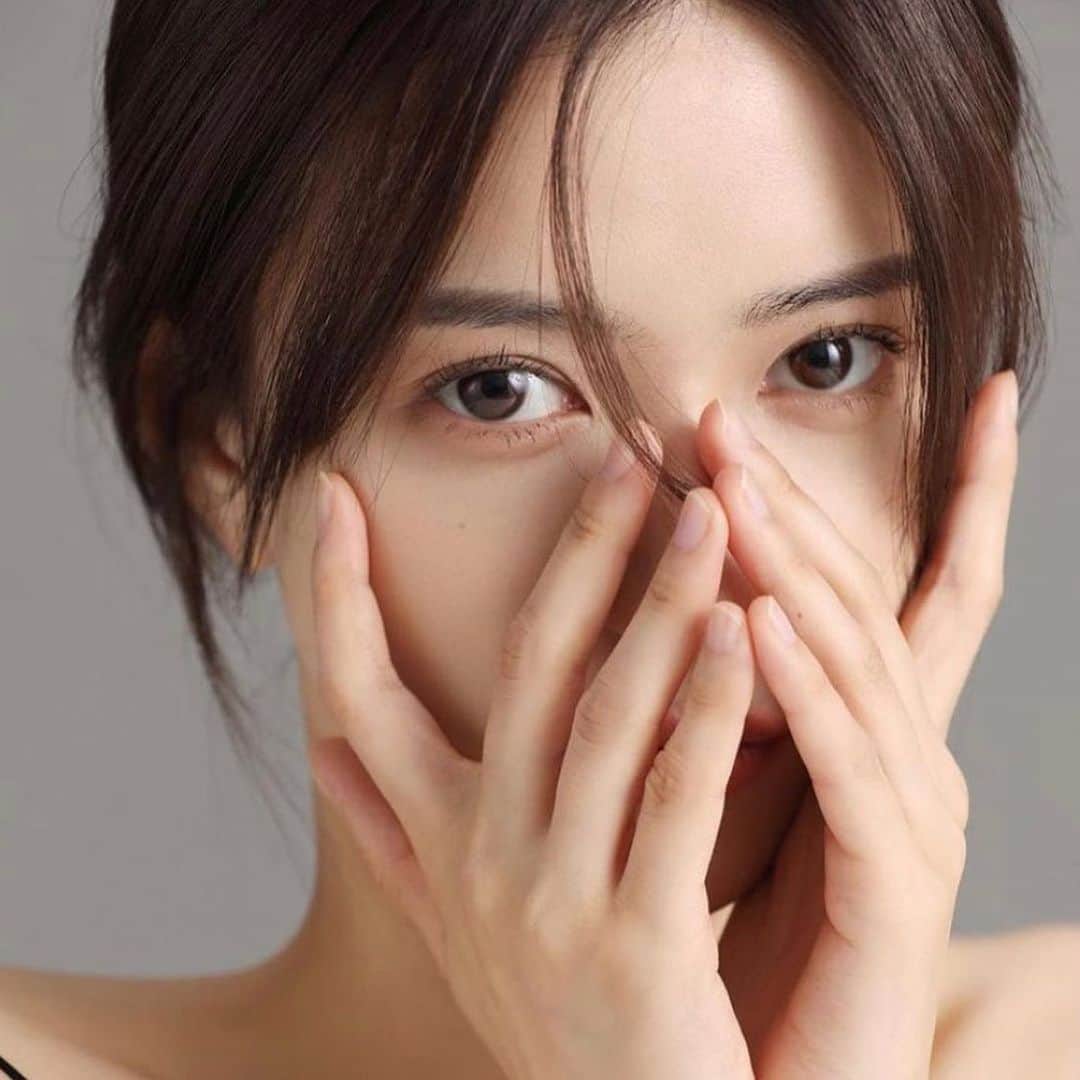 星來さんのインスタグラム写真 - (星來Instagram)「国宝級美人 降臨。 #外国人 #国宝級美人 #美しい #いいね返し #インスタ映え #instagood #instalike #f4f #l4l #likeforlikes #likeforfollow #いいねした人全員フォローする #お洒落さんと繋がりたい #美男美女と繋がりたい」2月1日 19時52分 - sxensen
