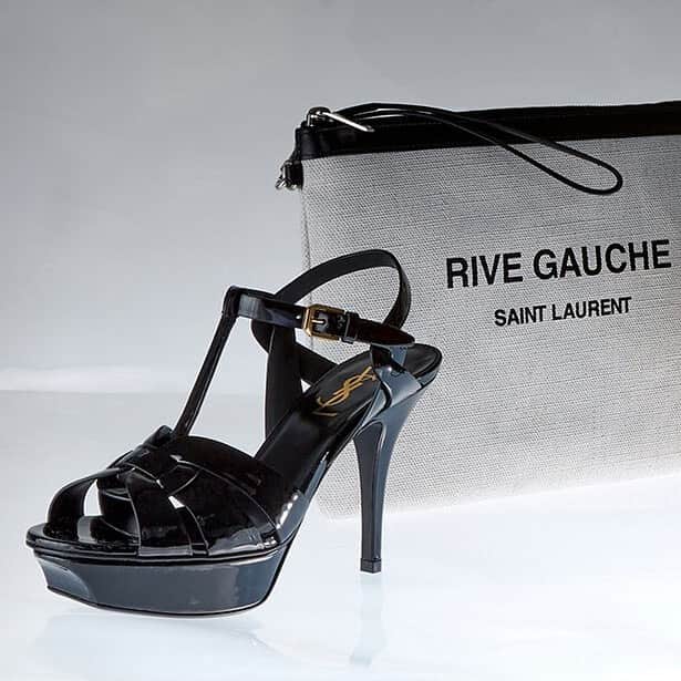 GILTのインスタグラム：「Make room on the rack. #SaintLaurent is here with $599 Tribute Sandals. Don’t let them get away.」