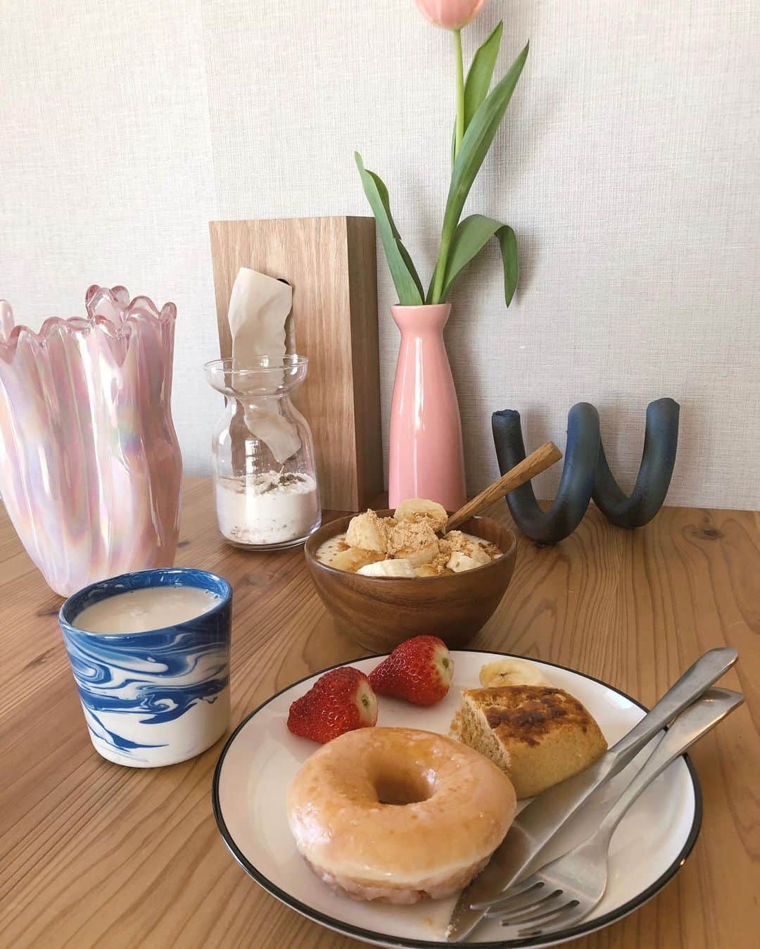 Julia Castroさんのインスタグラム写真 - (Julia CastroInstagram)「最近のご飯やおやつ🥯🍓🍌 . #steak #breakfast #dinner #lunch #steakdinner #food #koreanfood #beer #frenchtoast #morning  #delicious #yummy #photography #evening  #goodmorning #afternoon  #朝ご飯 #昼ご飯 #夜ご飯 #ランチ #美味しいもの #ステーキ #お家時間 #同棲 #カップル #ご飯 #フレンチトースト #朝 #julistagram」2月1日 22時03分 - julia.c.0209