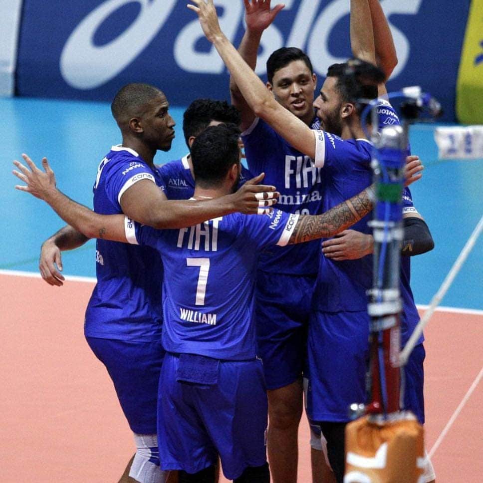 ウィリアム・アルジョナのインスタグラム：「O resultado é a consequência de um bom processo. Vamosss!! Obrigado pela sua torcida, mesmo à distância, é fundamental. #VCFAZPARTEDAMAGIA  epost @mtcvolei (@get_repost) ・・・ 🚀AQUI É FOCO NA MISSÃO! 🏠E 100% de aproveitamentos nos jogos em casa, nesta Superliga.  🏐Com todas as parciais decididas na vantagem mínima (23/25, 27/25, 28/26, 24/26 e 17/15), nosso Fiat/Minas venceu o Vôlei Renata no tie-break.  🏆🔥ESCOBAR TÁ ON! O grande destaque da partida foi o oposto Escobar, com 37 pontos e levando o Troféu Viva Vôlei.  ➡️LET’S BORA! 3/2 – 19h – Fiat/Minas x EMS Taubaté Funvic – Arena MTC – Sportv  #VaiMinas #FiatMinas #ParedãoAzul #Superliga #Volei #Volleyball  📸Fotos: Orlando Bento/Minas Tênis Clube」