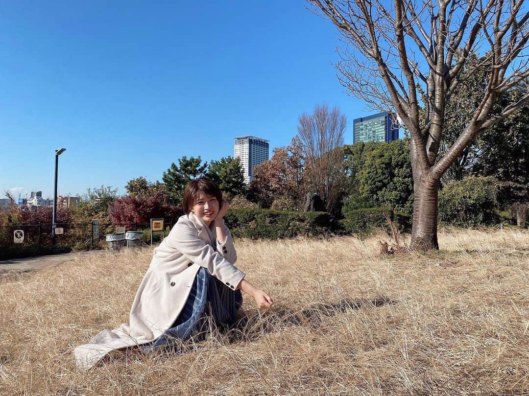 佐藤朱のインスタグラム：「雲ひとつない青空〜〜 #PlatinumFlash #オフショット」