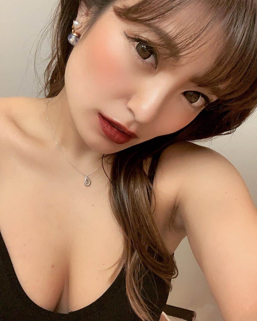 𝙴𝚁𝙸𝙲𝙰𝙽のインスタグラム：「． ． 🦋💫⋆͛*͛ ͙͛🔹*̣̩⋆̩💫🦋⋆͛*͛ ͙͛🔹*̣̩⋆̩🦋💫 なんかフォルダにあった過去写真 この頃から5キロ太りました そして今はもう脱げません😭😭 パーソナルしてくれる方いますか？ ． 緊急事態宣言延びたから さらに家で食べる飲むしかしない TikTok LIVEしながら 飲んでてすみません😗  ．  ．  #instagramers#like#love#photogenic #couple#instalike#instagood#instadaily#ootd#instafashion #flower#instalove #f4f #fff #いいね返し #いいね返しは絶対 #フォロバ100 #likeforfollow #lfl #followｍe #lovethem #いいね#フィットネス#筋トレ#ダイエット#痩せたい#ママ#リハビリ」