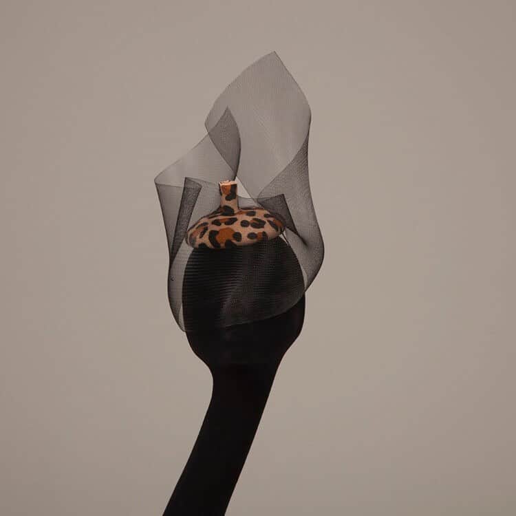 ピアーズアトキンソンさんのインスタグラム写真 - (ピアーズアトキンソンInstagram)「“Goodbye tiny hat” - repost #Kesha @iiswhoiis wears Piers Atkinson Leopard micro-beret with crin-swish!!! For her new music Video “STRONGER” with @samfeldt OUT NOW 💥🐆 💥  #piersatkinson #kesha #STRONGER #leopardprint #🐆 #theresidencyexperience / stying Courtney Madison @courtneymadison_ / available @theresidencyexperience」2月1日 22時56分 - piersatkinson