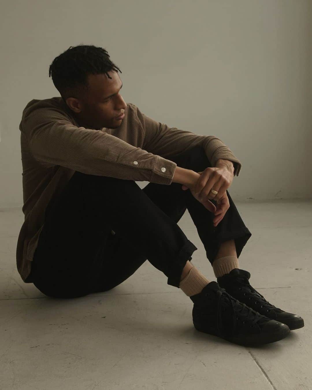 Club Monacoのインスタグラム：「@officialcwilson looking equal parts rugged and polished in the Corduroy Workshirt .」