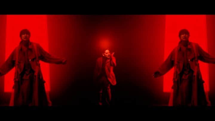 江﨑文武のインスタグラム：「Anonymous feat. WONK  香取慎吾さんと再びタッグを組んでテレビ東京系列ドラマ「アノニマス〜警視庁“指殺人”対策室〜」の主題歌を担当しました。  バンド初のドラマ主題歌！嬉しいです！  MVたくさん見てください☝🏻☝🏻☝🏻☝🏻☝🏻  Written by WONK, Shingo﻿ Vocal ：Shingo Katori & Kento Nagatsuka﻿ @katorishingo_official @kentwits  Keys：Ayatake Ezaki﻿ @ayatake  Bass & Synths：Kan Inoue﻿ @kan7666  Drums & Synths：Hikaru Arata﻿ @hikaru_pxr  Violin：Shuntaro Tsuneta﻿ @shuntaro.tsuneta  Cello：Sonoko Muraoka﻿ @sonoko_zaru  ﻿ Recorded by Yu Sasaki, Toshinori Ohshiro, Keita Joko﻿ Mixed by D.O.I. at Daimonion Recordings﻿ Mastered by Randy Merrill（Sterling Sound）﻿  #香取慎吾 #WONK #アノニマス」